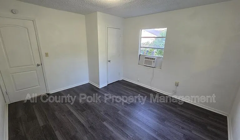 1135 Fairview Ave — Photo 6
