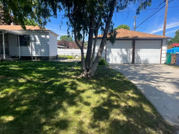 4104 N Hawthorne St, Spokane, WA 99205