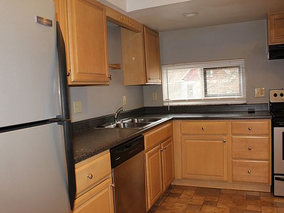 2nd image of 543 S Trenton Ave