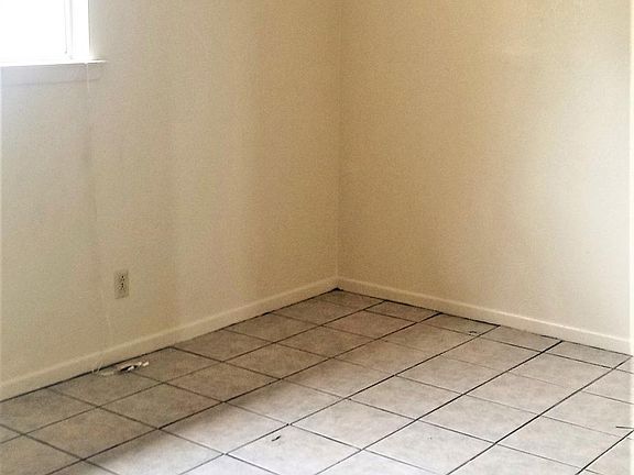 5th image of 607 N 20th St APT 104