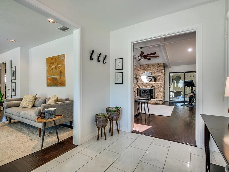 3709 Peter Pan Dr — Photo 5