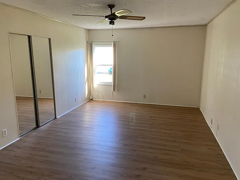 324 Westwood Dr — Photo 8