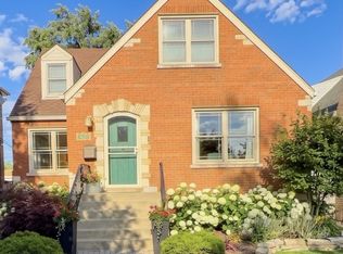 10711 S Artesian Ave, Chicago, IL 60655