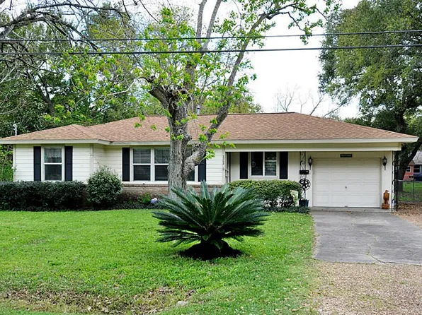 2308 Bernie Ave, Rosenberg, TX 77471