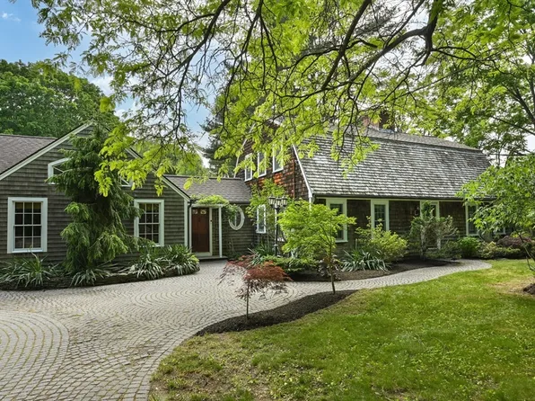 70 Osgood St, Andover, MA 01810