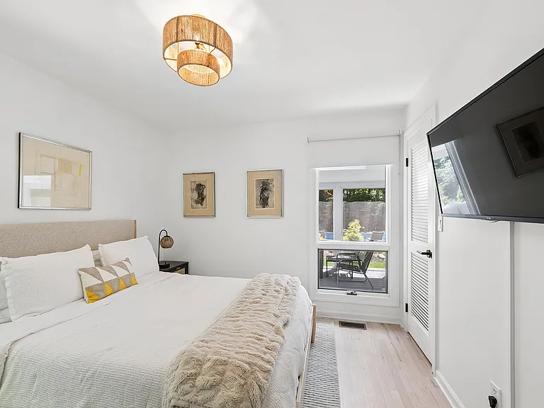 56 Underwood Dr — Photo 23