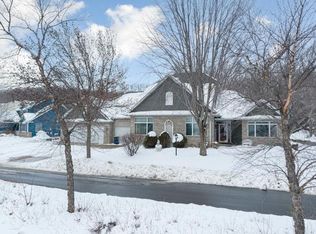 921 Newhall Dr, Faribault, MN 55021
