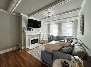 179 Babcock St #1, Brookline, MA 02446