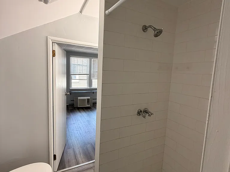 331 Delaware Ave — Photo 16