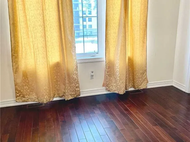3765A Saint Clair Ave E — Photo 8