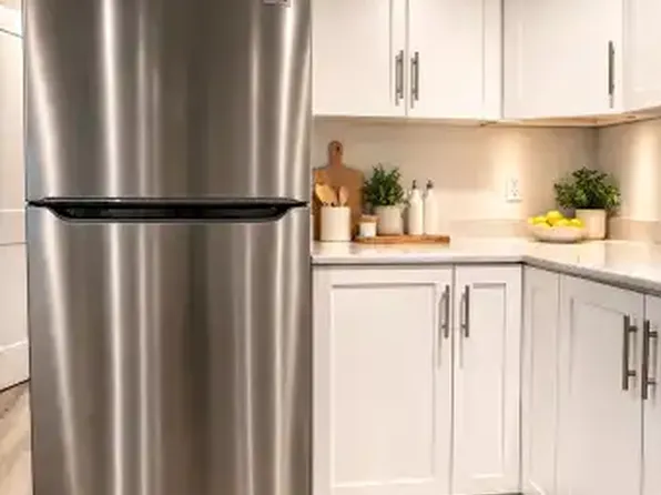 75 Angeline St S, Kawartha Lakes, ON