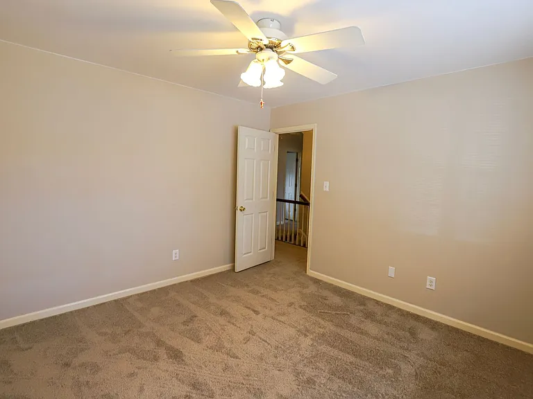 408 Bristol Rd — Photo 27