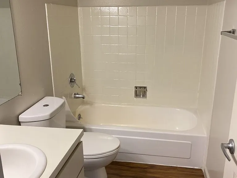 5913 Rainier Ave S — Photo 9