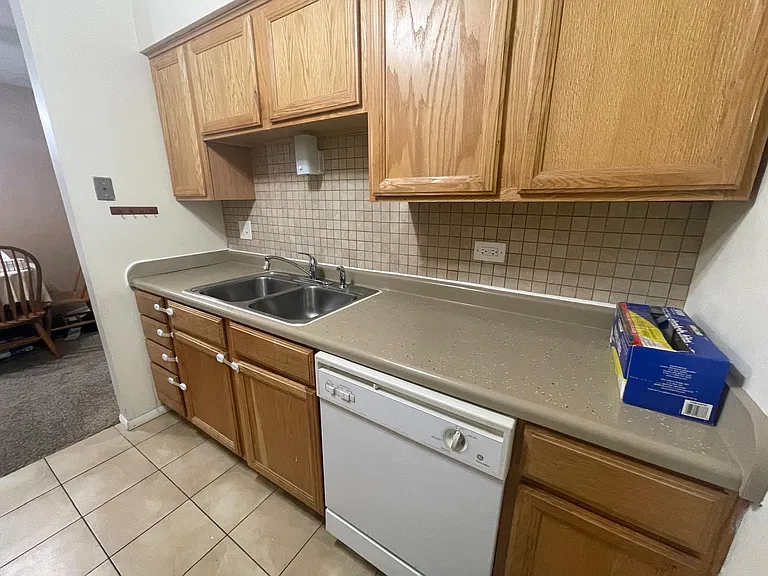 6135 Knoll Wood Rd — Photo 13