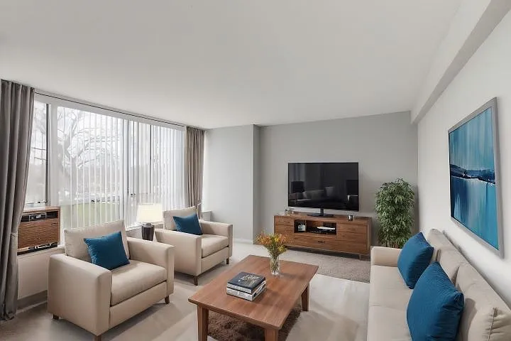 Dining/Living room