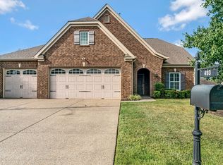 493 Callie Ave, Gallatin, TN 37066