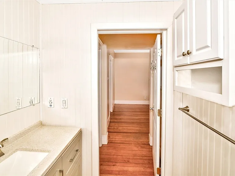 1877 Hyde Park Ave #3 — Photo 21