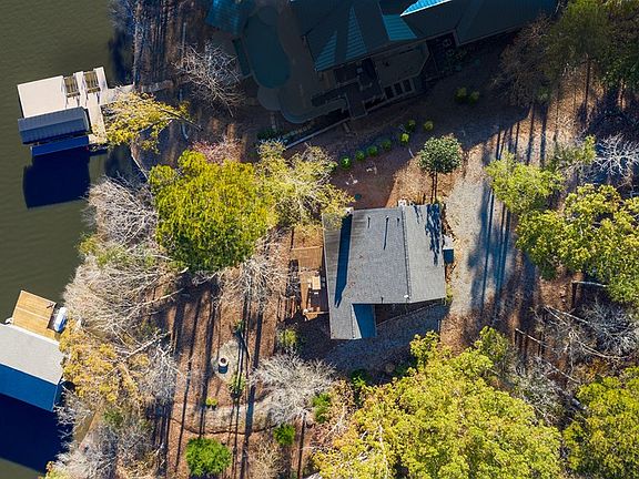 2nd image of 1291 Fleur De Lac Ln