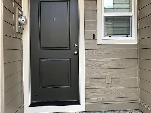 2nd image of 8510 NE 13th Pl