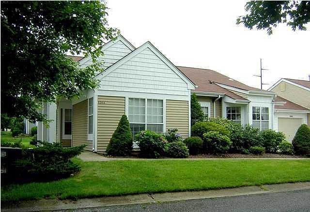 2nd image of 934A Liverpool Cir