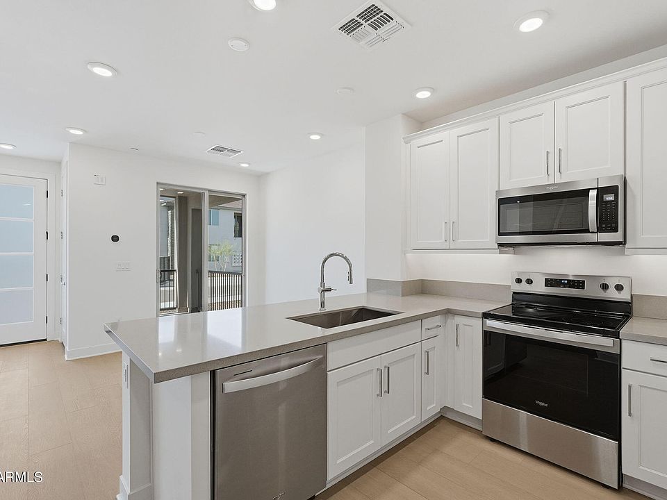 1st image of 2121 W Sonoran Desert Drive #125