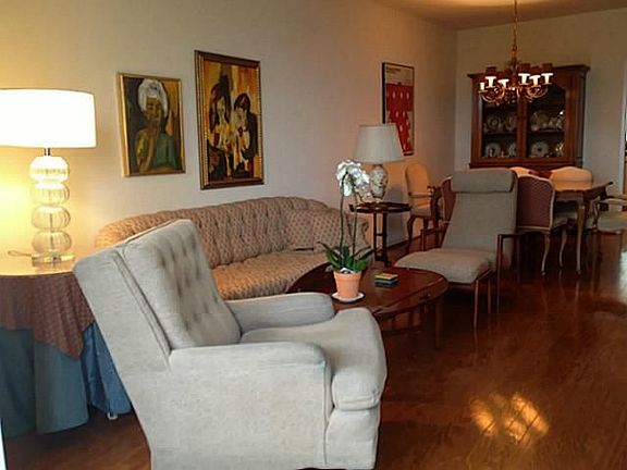 4th image of 6255 W Northwest Hwy APT 216