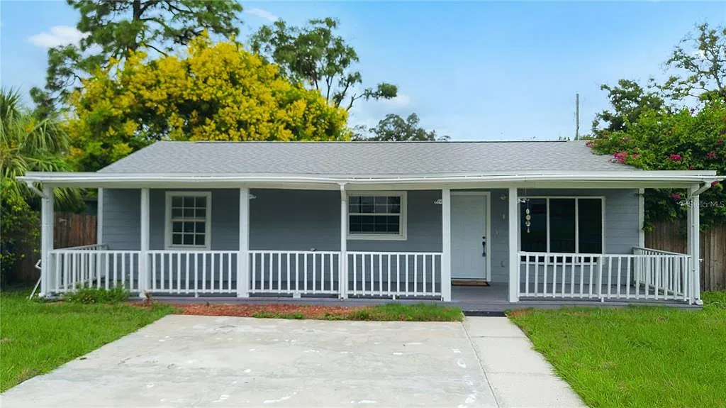 3 bed, 2.0 bath, 1378 sqft, $2,500 — Photo 1