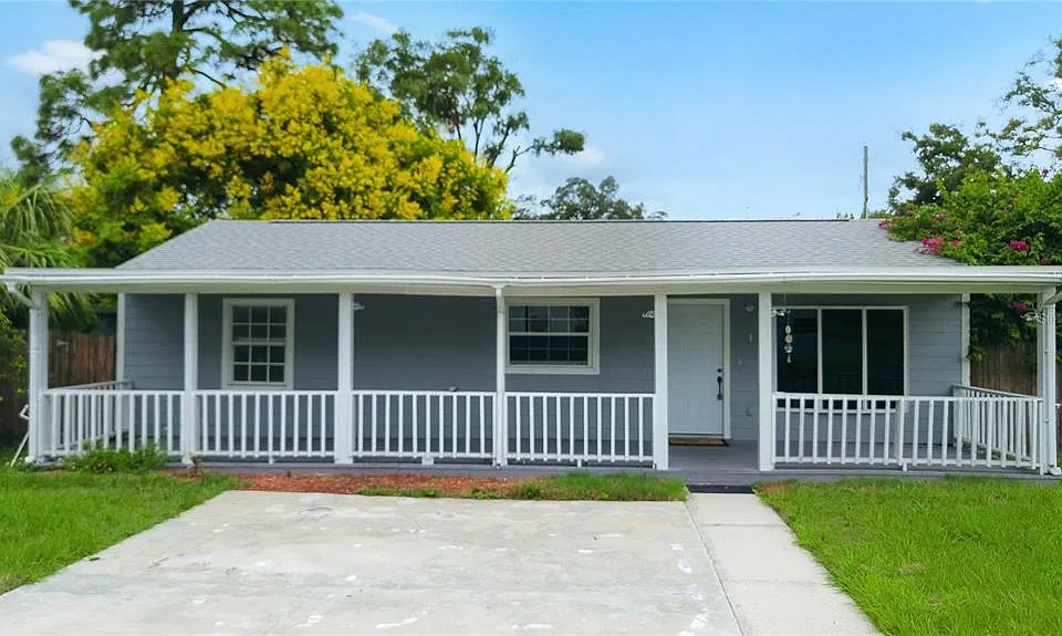 320 E Althea Ave