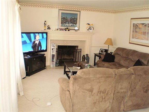 3rd image of 1912 Fruitwood Dr NW