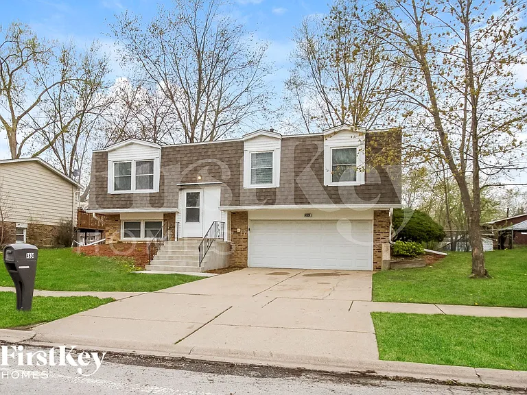 4924 Imperial Dr — Photo 2