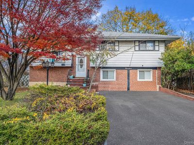 19 Amsterdam Avenue, West Babylon, NY, 11704