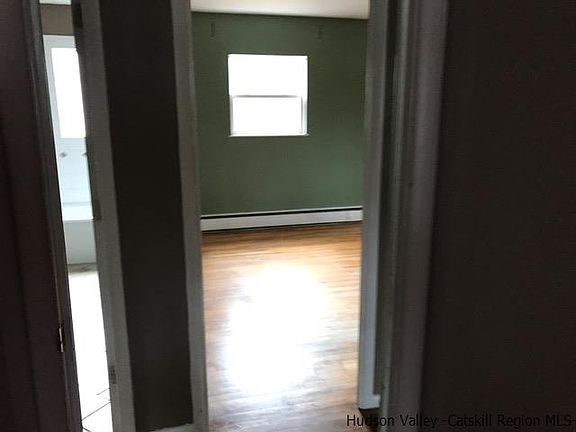 4th image of 37 Tracy Rd