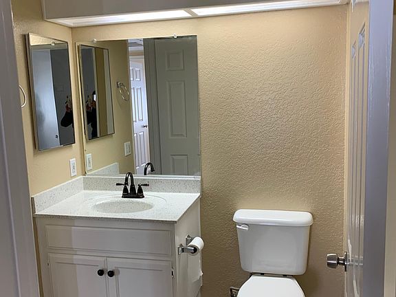 5th image of 1365 Crafton Ave APT 1111
