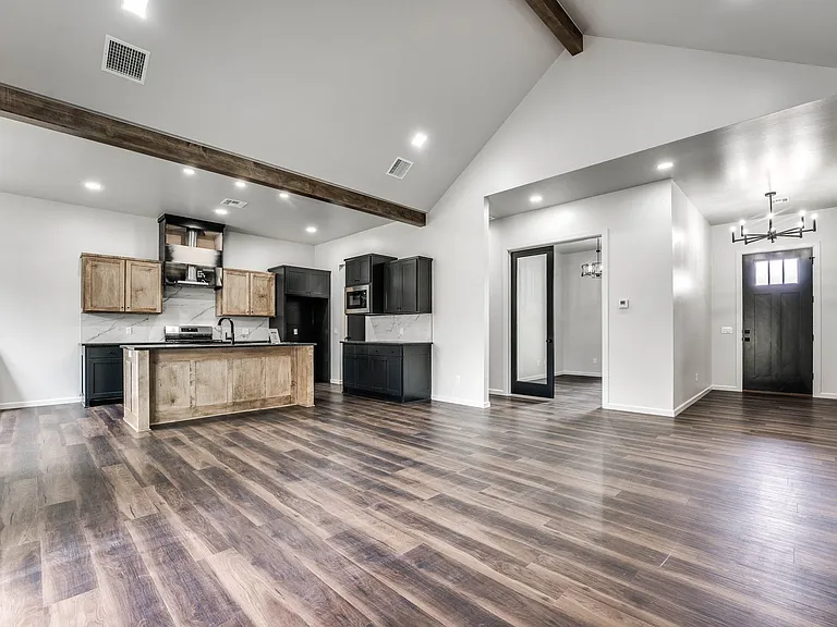 14301 Village Trl — Photo 13