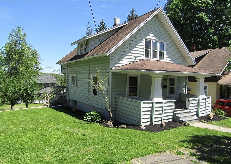 1st image of 30 Dearing Ave