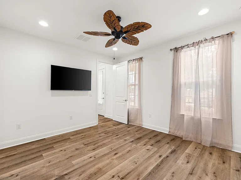 217 Windrow Way — Photo 19