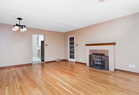 2nd image of 1301 Fairfax St
