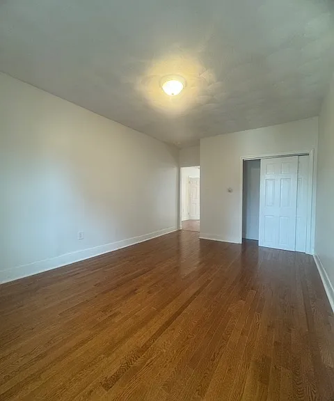 416-418 Admiral St #3 — Photo 9
