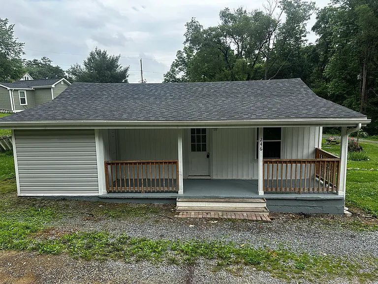 246 Dodge Ave — Photo 1