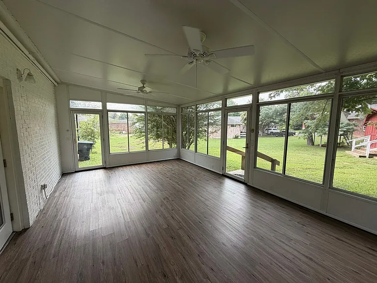4953 Stillwood Dr — Photo 18