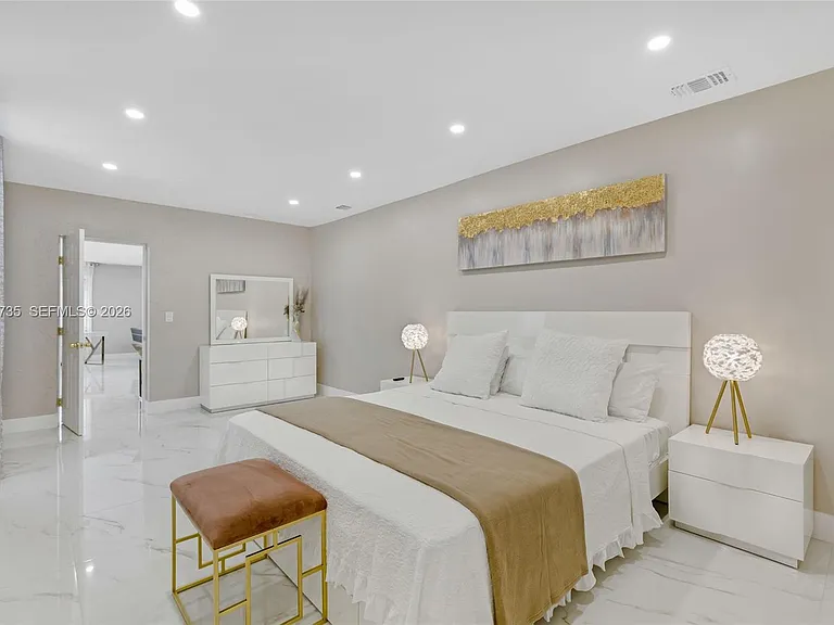 1960 Coral Reef Dr — Photo 21