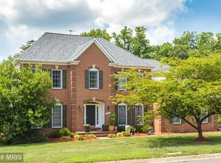 12805 Owens Glen Dr, Fairfax, VA