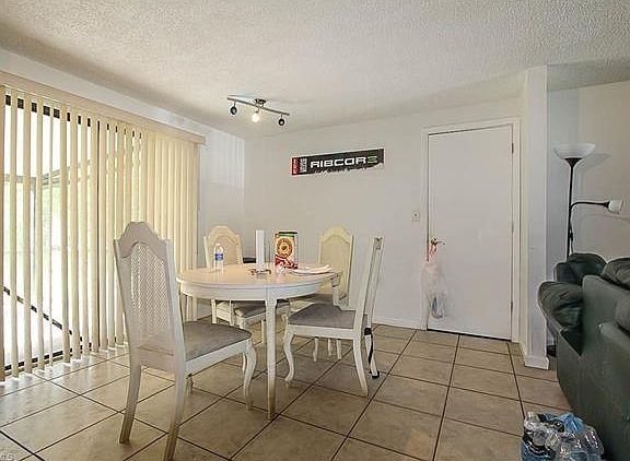 5th image of 18488 Sandy Cove Dr