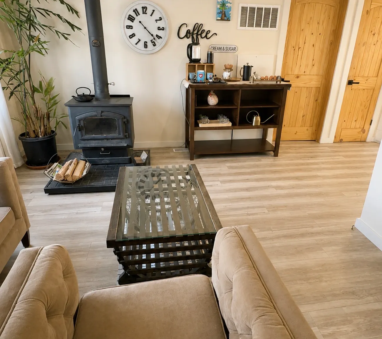 2 bed, 1000 sqft, $2,215 — Photo 4