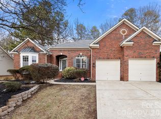4297 Canewood Ln, Indian Trail, NC 28079