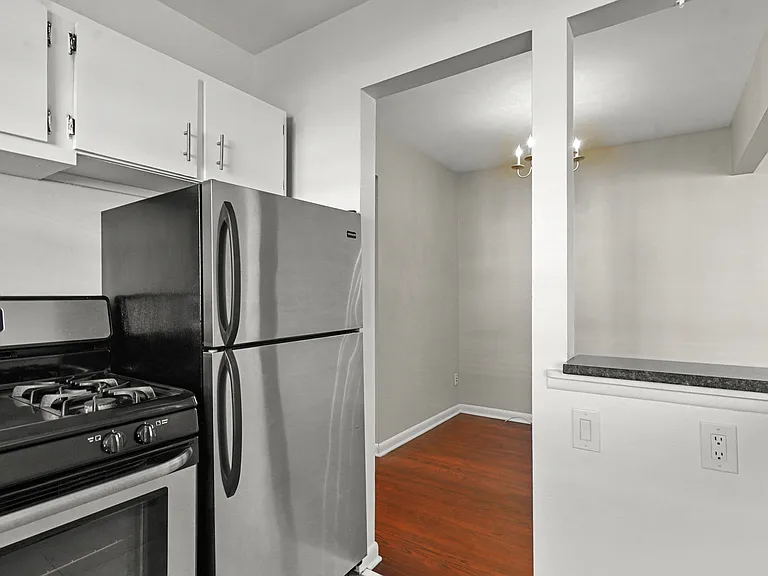 721 N Stephenson Hwy #105 — Photo 7