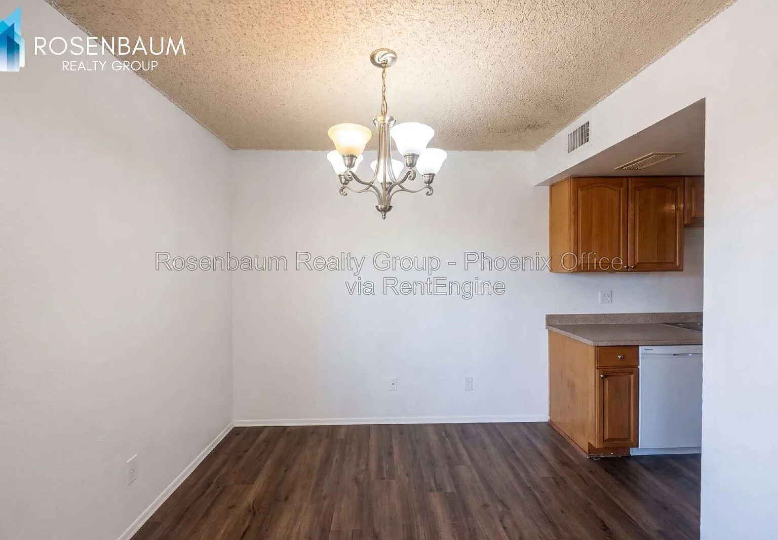 2 bed, 1.0 bath, 924 sqft, $1,175 — Photo 3