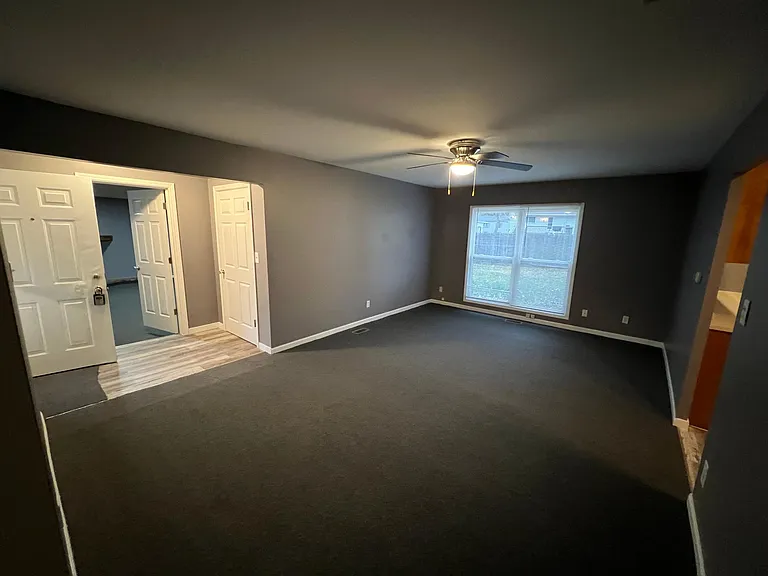 2418 Sheridan Dr — Photo 15