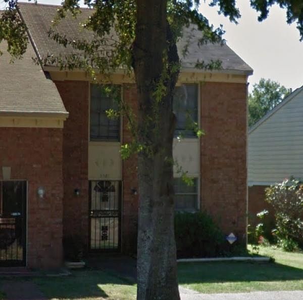2nd image of 5581 Blossom Ln