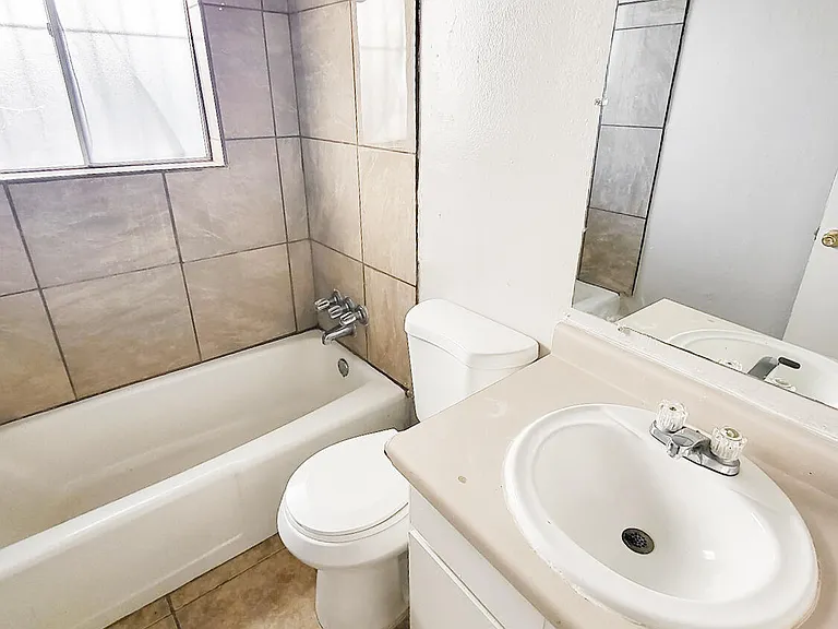 5233 Carousel Dr #2 — Photo 10
